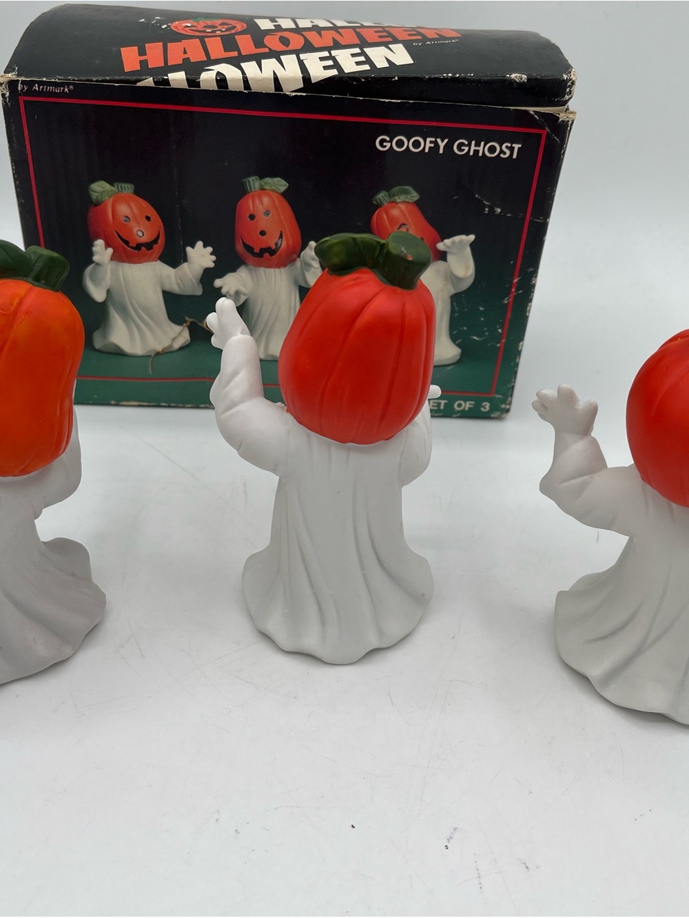 Artmark Ceramic Goofy Ghosts Figurines set of 3 - Picture 5 of 9